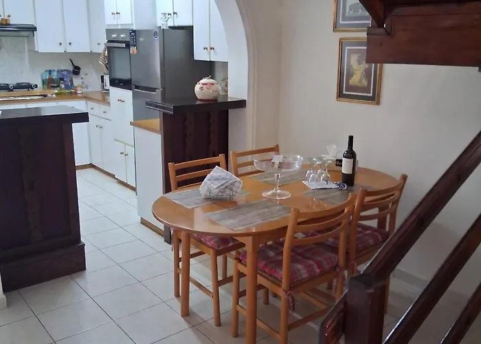 Maisonette Rock - Axiotheas - Meteora Heights Paphos